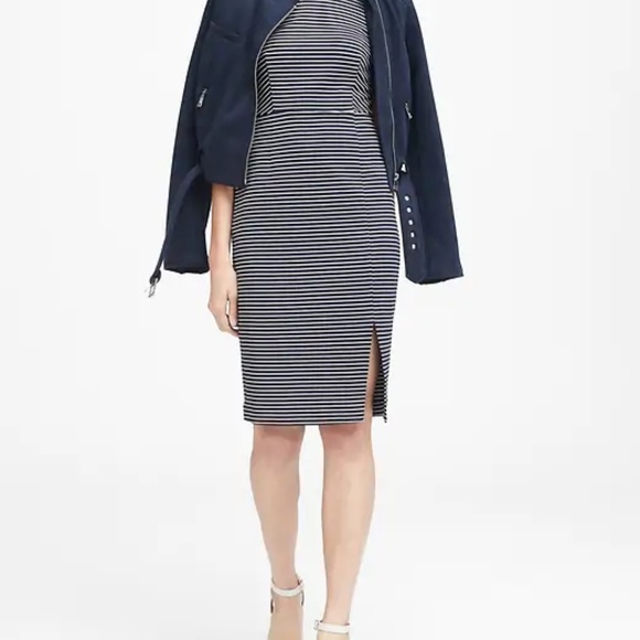 Banana Republic Dresses & Skirts - Banana Republic Women's Stripe Ponte Sheath Dress
